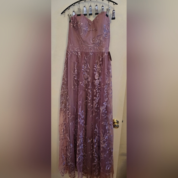 NWT Lulus Andria Mauve Purple Embroidered Strapless Maxi Dress Sz S - Picture 4 of 10